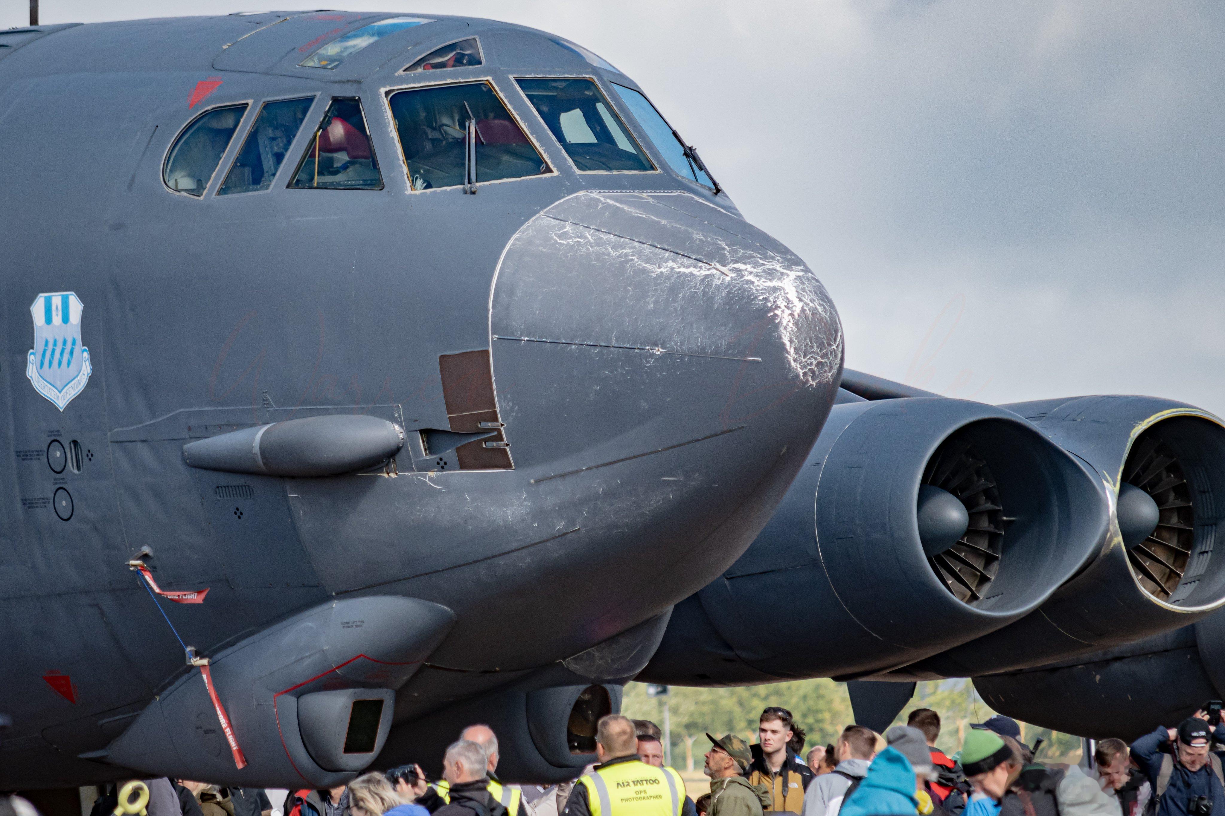 RIAT23上这架B-52显得饱经风霜#航空[超话]##武器装备[超话]# ​​