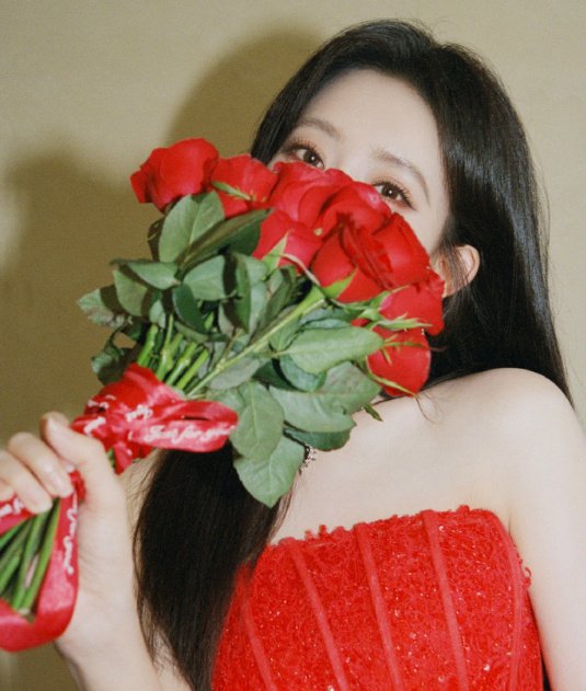 孟子义捧花头像孟子义情头教科书 孟子义捧花头像，姐姐～～