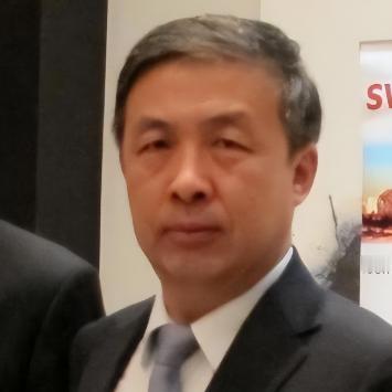 “晚一秒就万劫不复？现在来看，万劫不复的怕是那套跪族逻辑。2018年若真信了“低