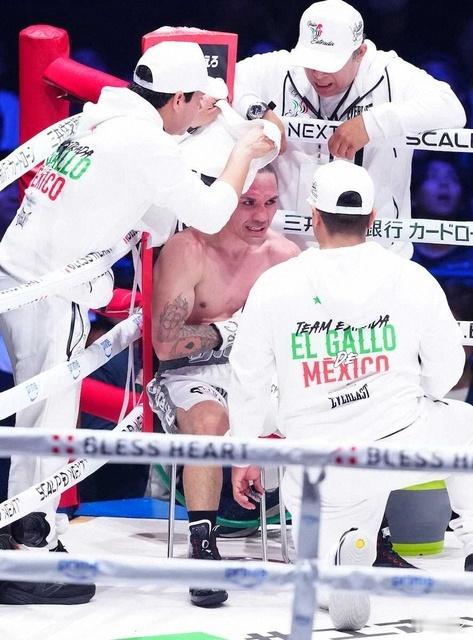 下午去朝阳公园解说傲骨之战，所以没看天心和埃斯特拉达的比赛。回来后看了看，当年的