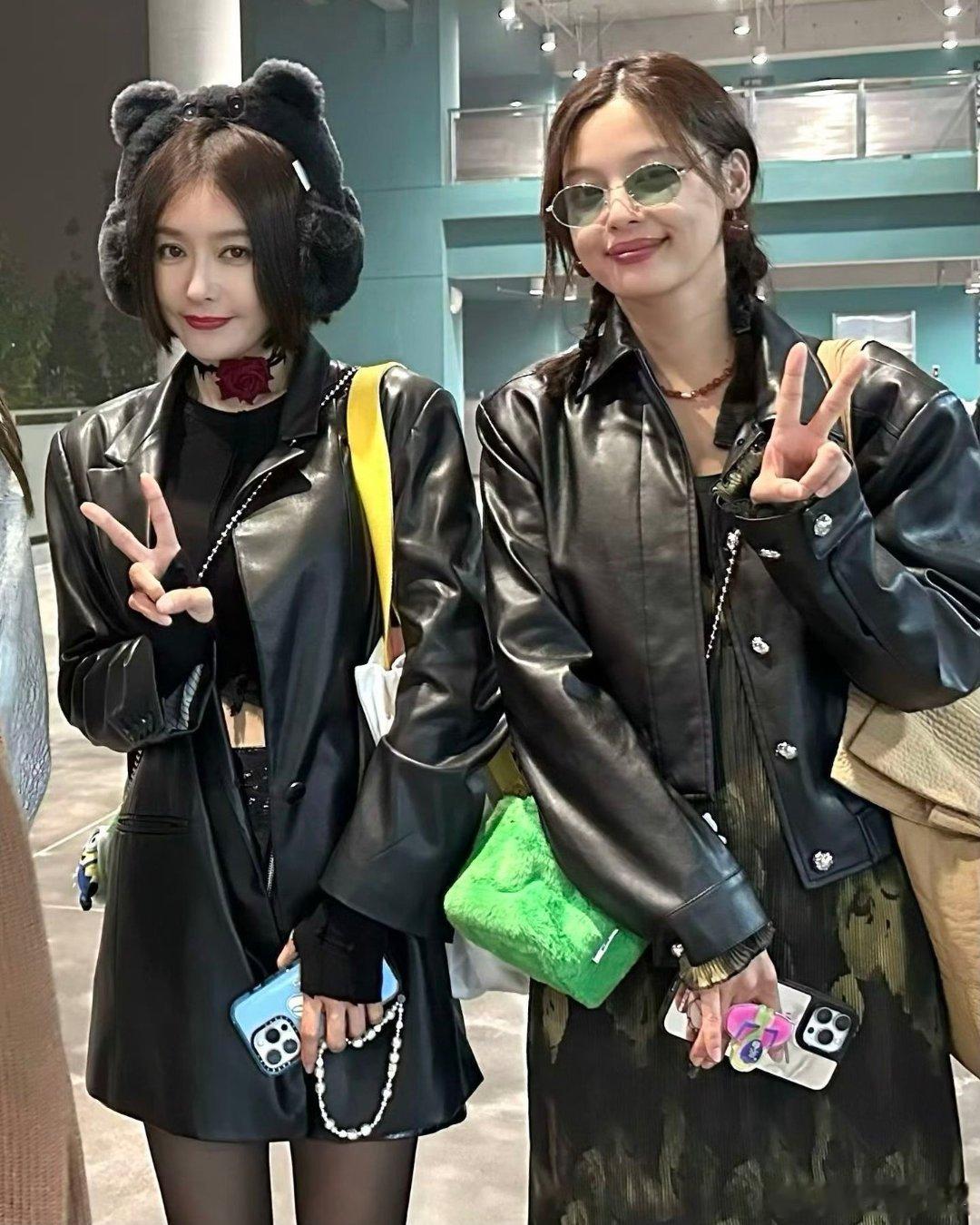 荒野同行，红毯相伴，下意识的守护、毫无保留的偏爱。不炒作不逢场作戏，细水长流的姐