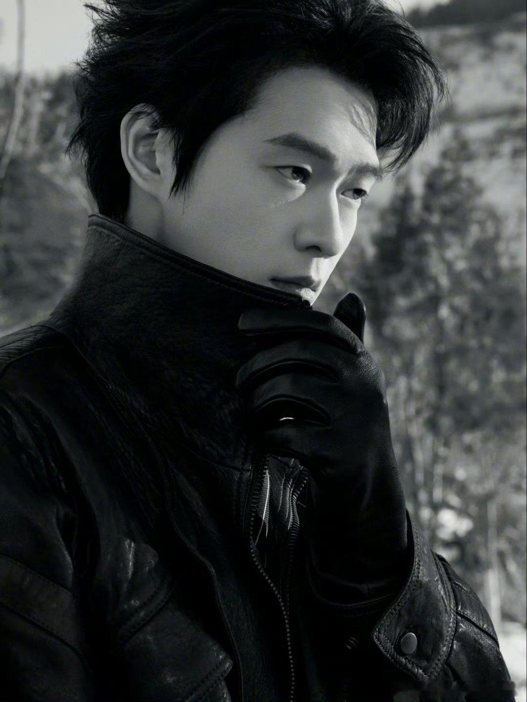 魏大勋0412生日快乐大勋生日快乐呀！新一岁继续发光发热，要一直开心，星途璀璨！