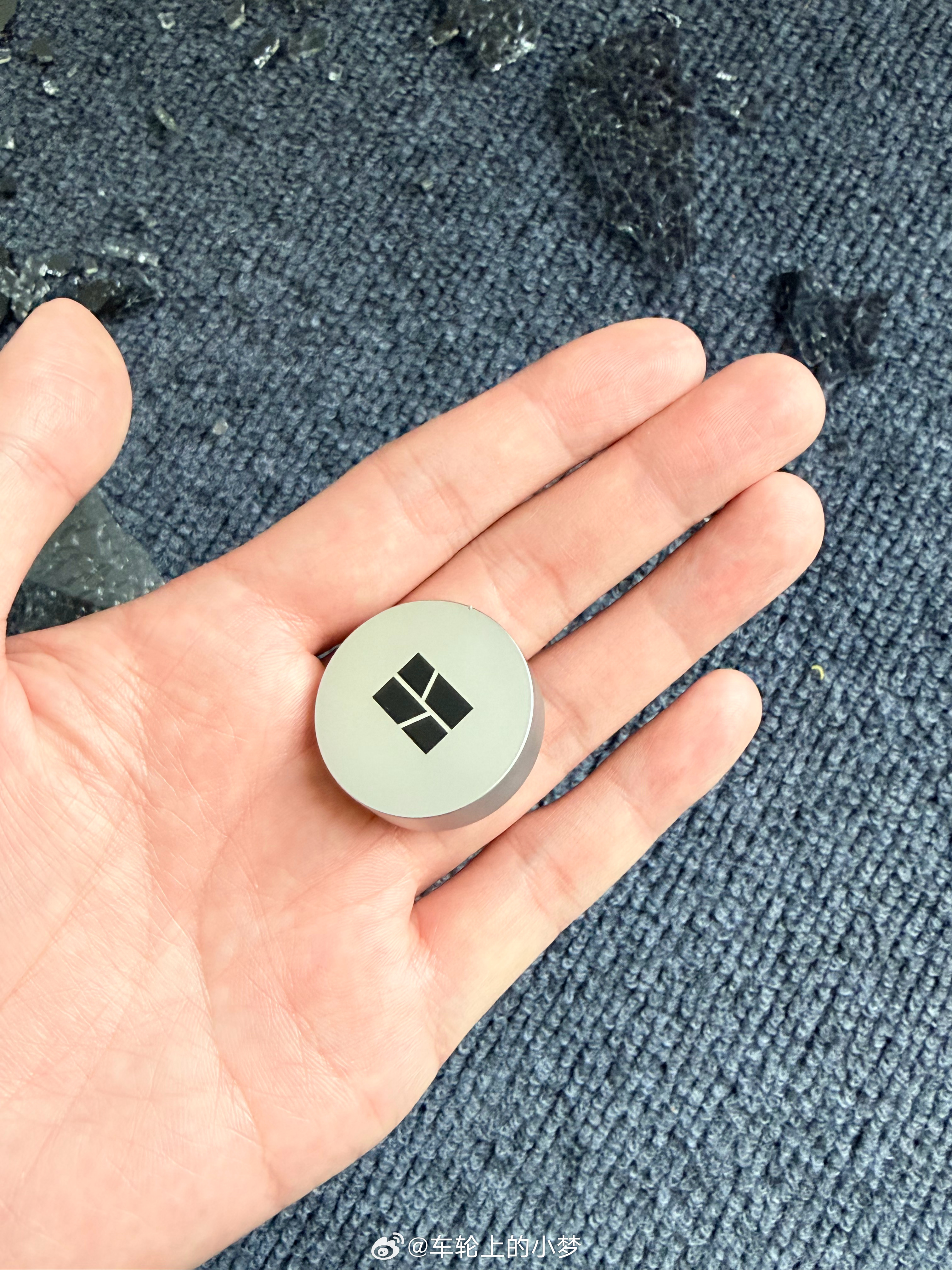 收拾残局本想把图1这个小家伙扔掉，刚好看到竟然卖25块，好吧好吧，还是留着吧主要