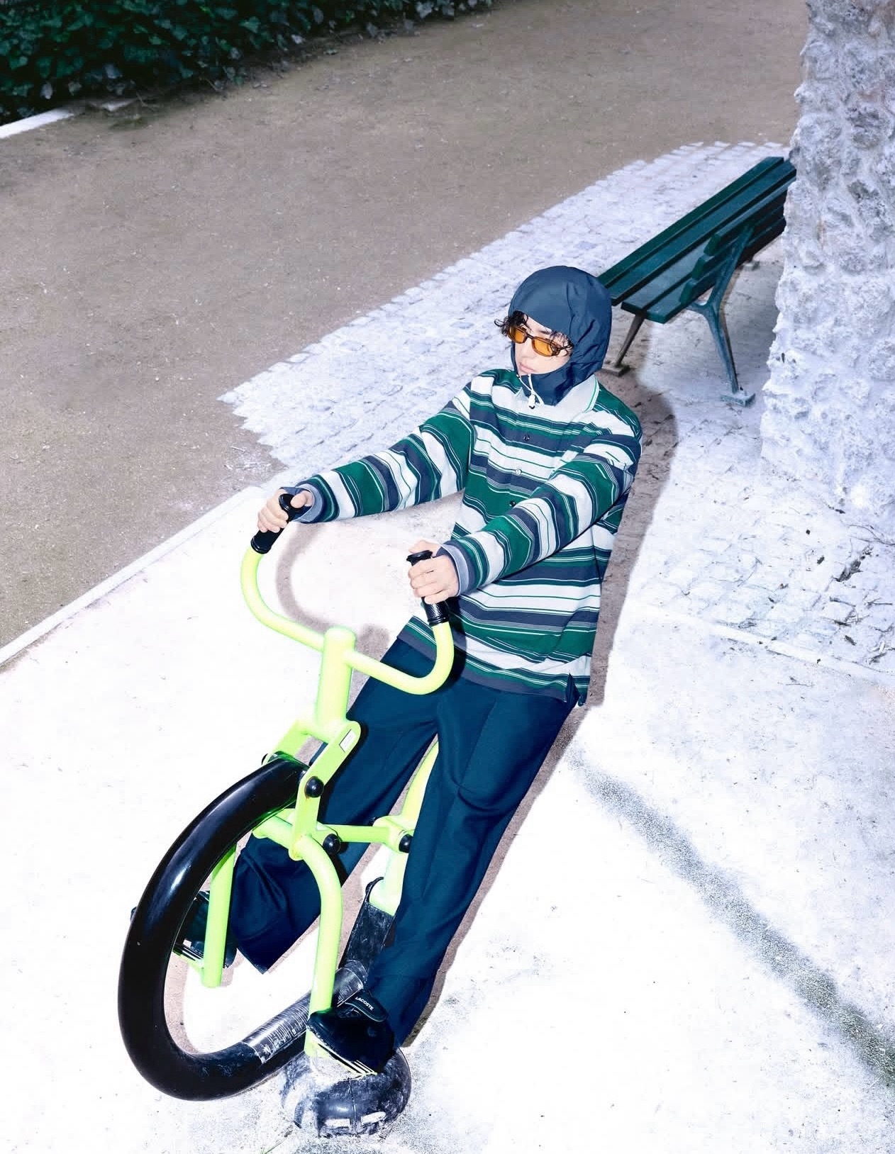 王一博  ·王一博巴黎时装周 Ins更新，有新图一定要去外网👍，不会群里问有人