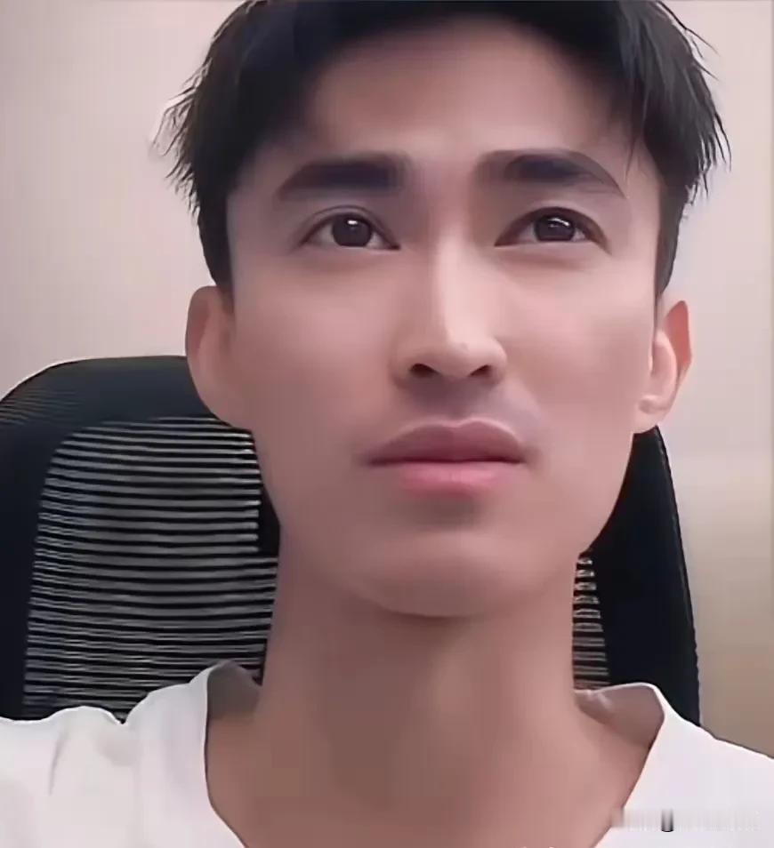 乒超厦门站，孙颖莎退赛，平野美宇张成如何解释的？

张成不但是平野美宇教练，
还