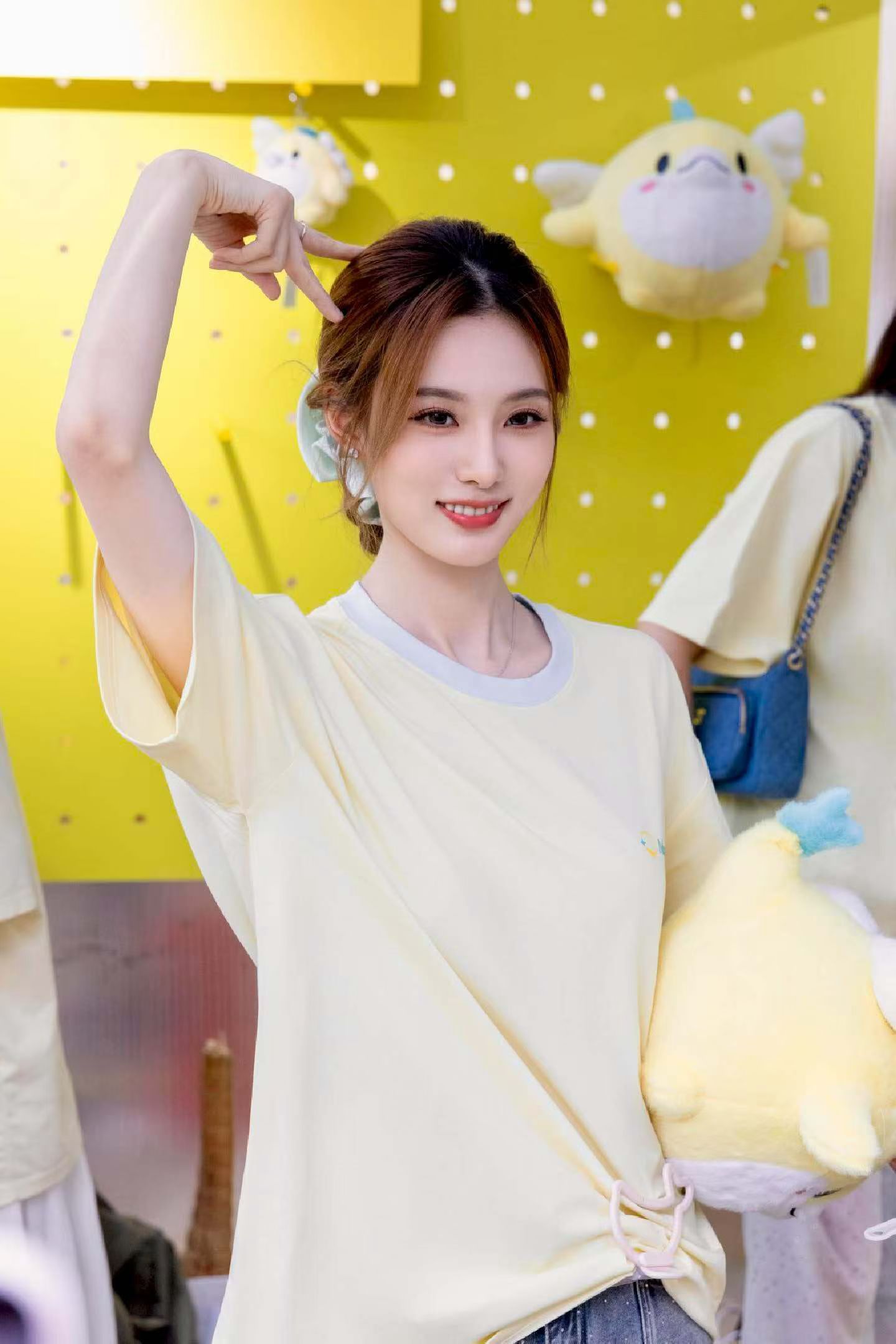 徐艺洋，杭州元目里 