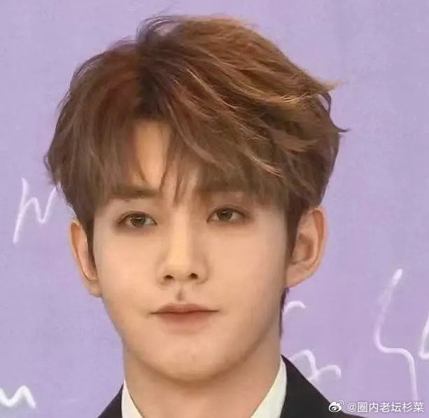 邓为这人中太搞笑了，可以拉嘿这个化妆师了 