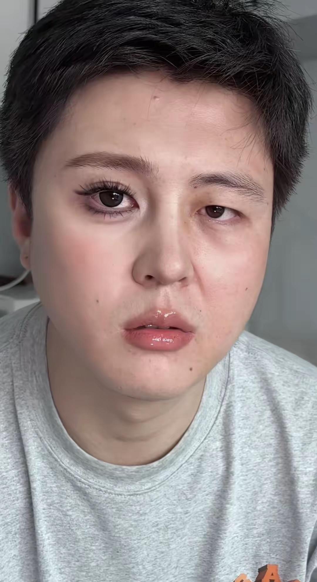 以前都说中国的化妆术和美颜术在世界上遥遥领先，小眼能变大眼，我还不信！看见这张照