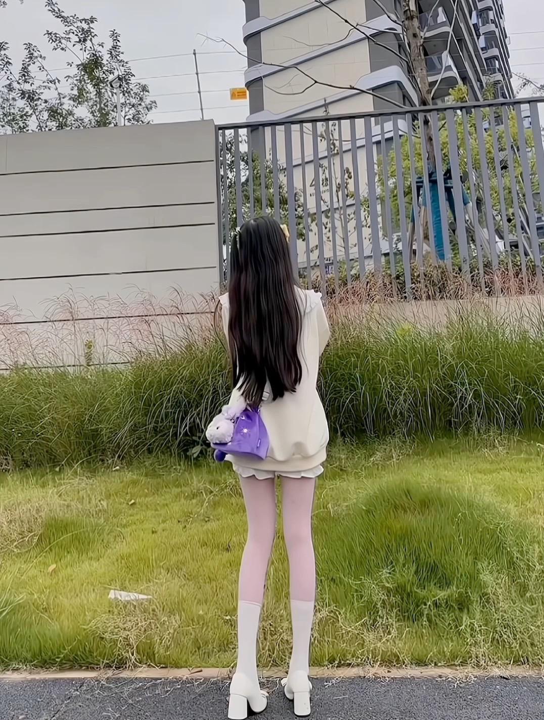 可以视监我 但要点赞˶ᵒ ᵕ ˂˶ಣ