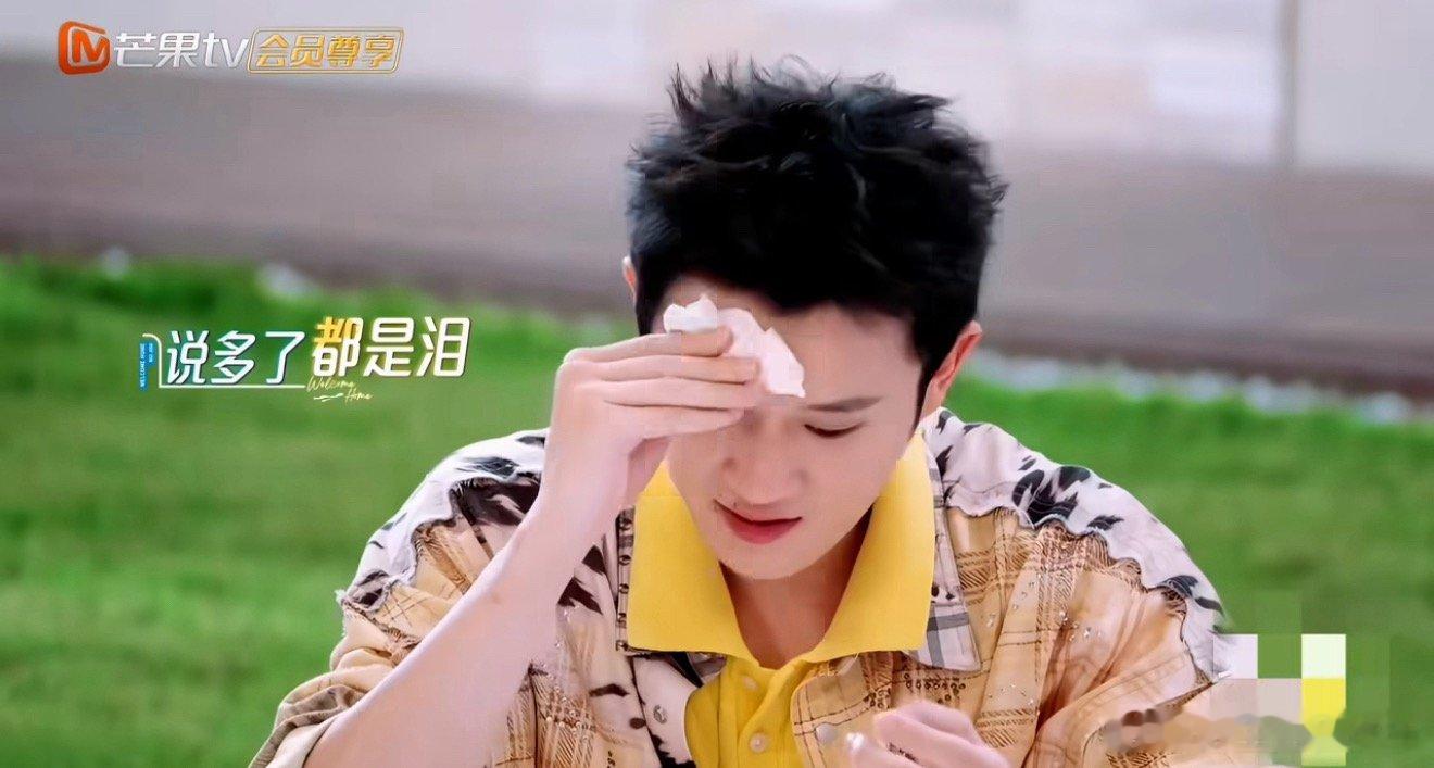 王勉劳模出场战绩垫底王勉也太心酸了吧，劳模出场结果最后没有集齐游戏卡片……我们的