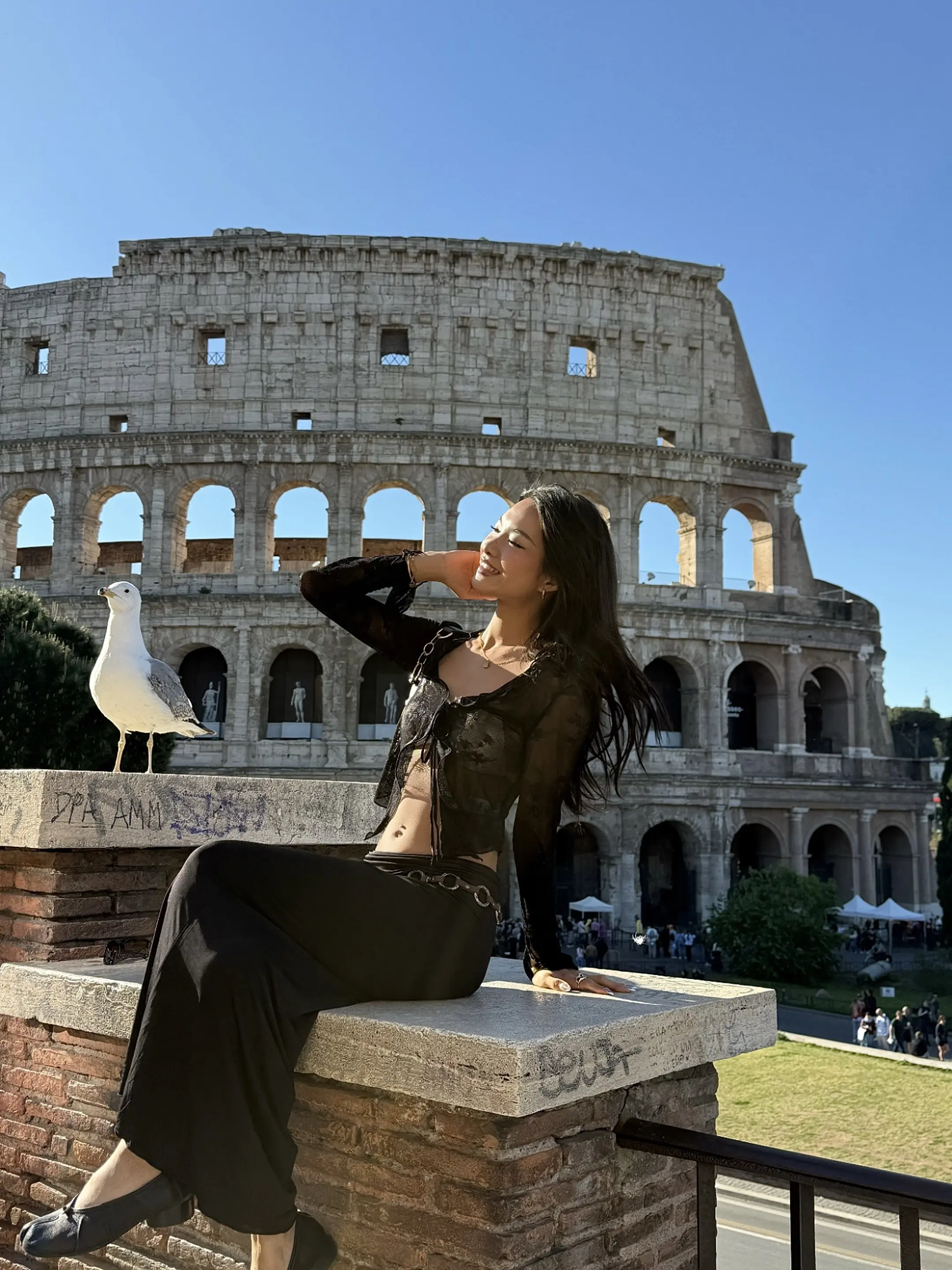 一通电话分世界两边 却绝不见面。