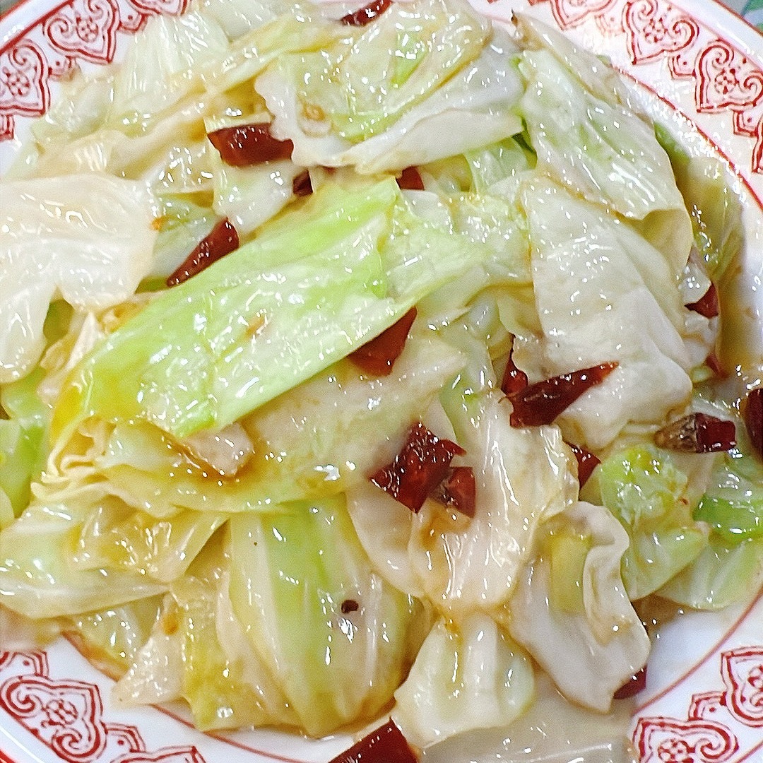 世界上真的会有人不爱吃手撕包菜嘛…… 