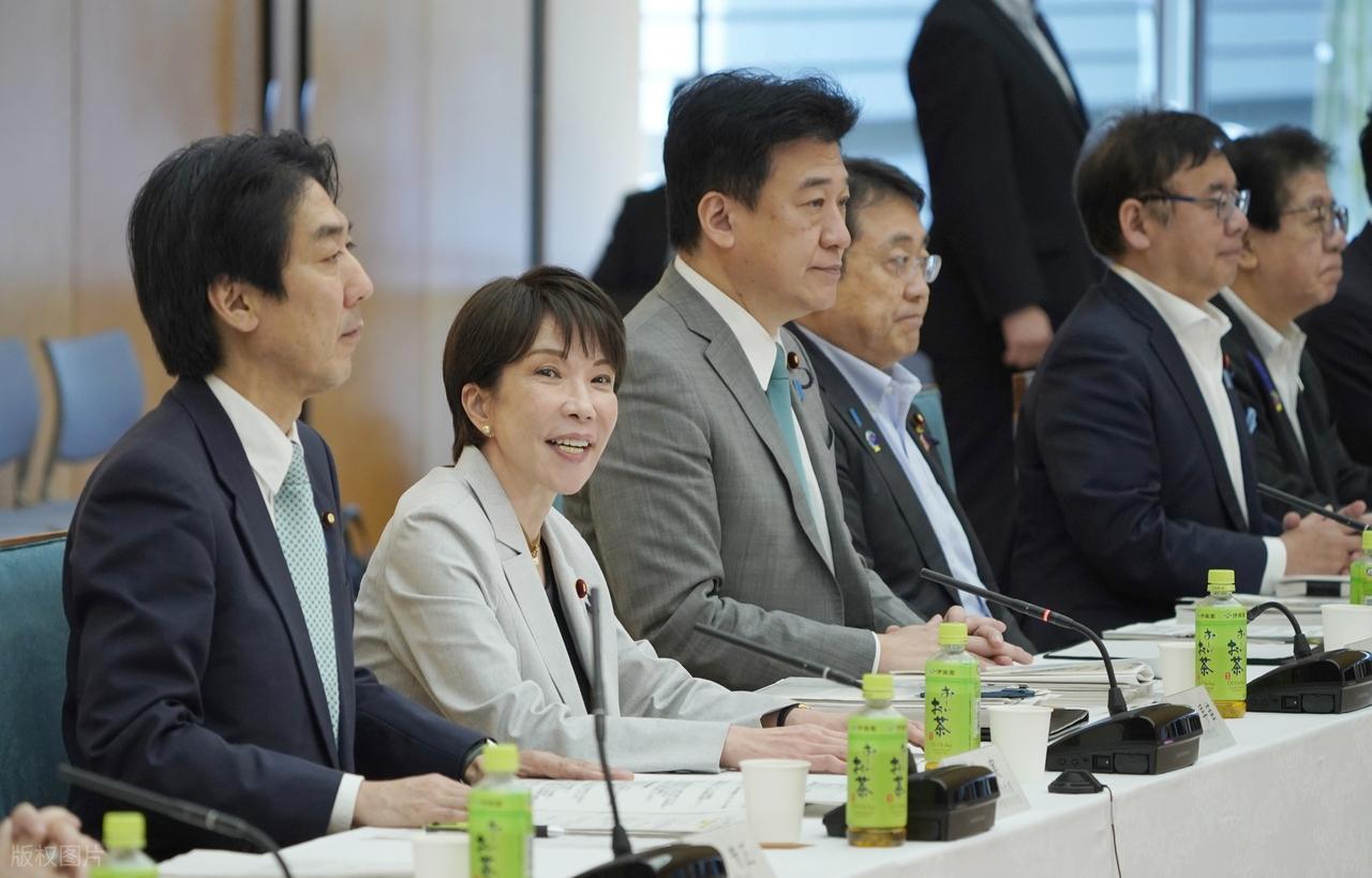 7 月 31 日，日本“国家情报局”正式挂牌。
同一天，高市早苗亲自主持的“国家