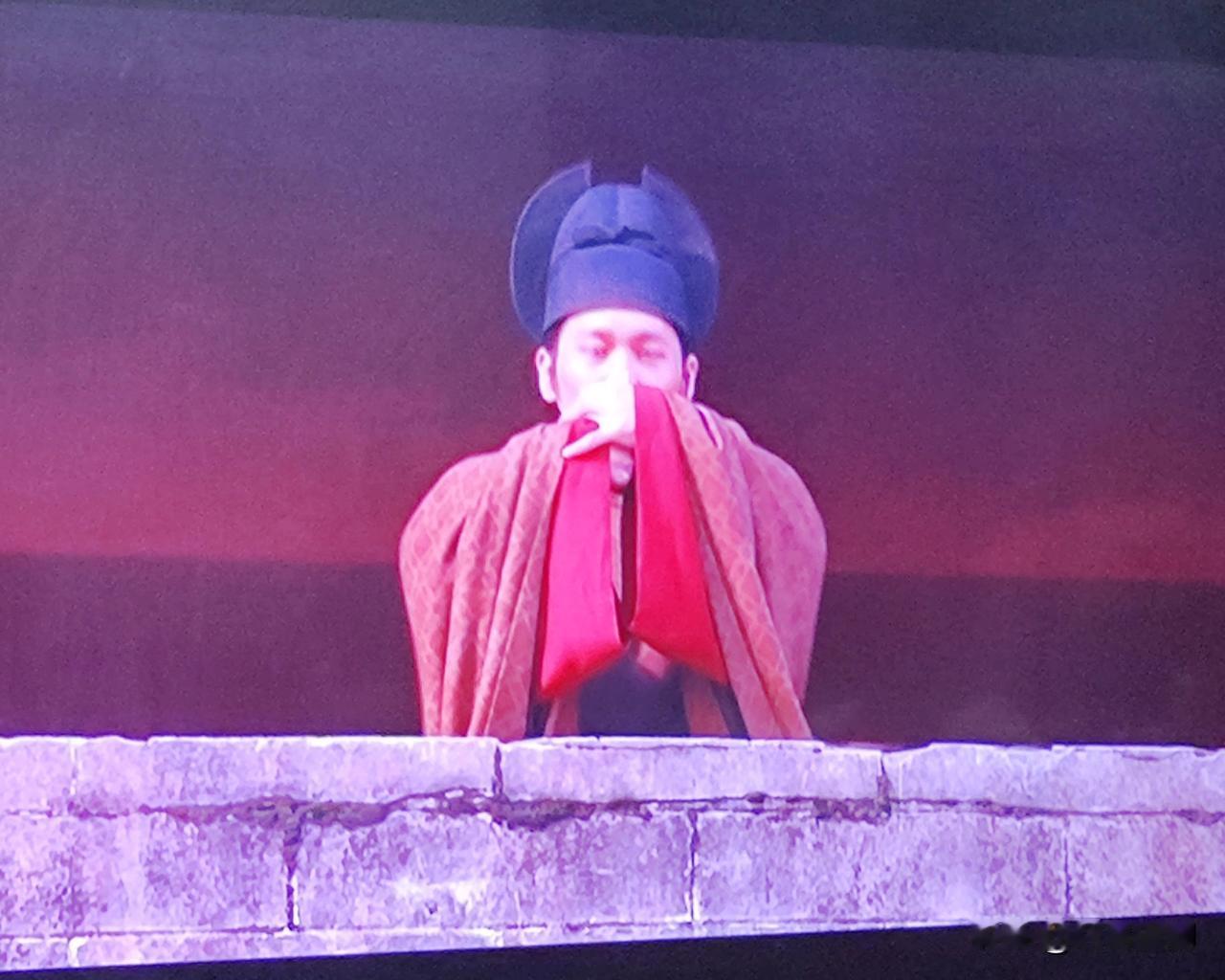 太平年里最后这几个镜头挺感人，在乱世勇敢守护一隅平安，国家稳定后纳土归统，不求一