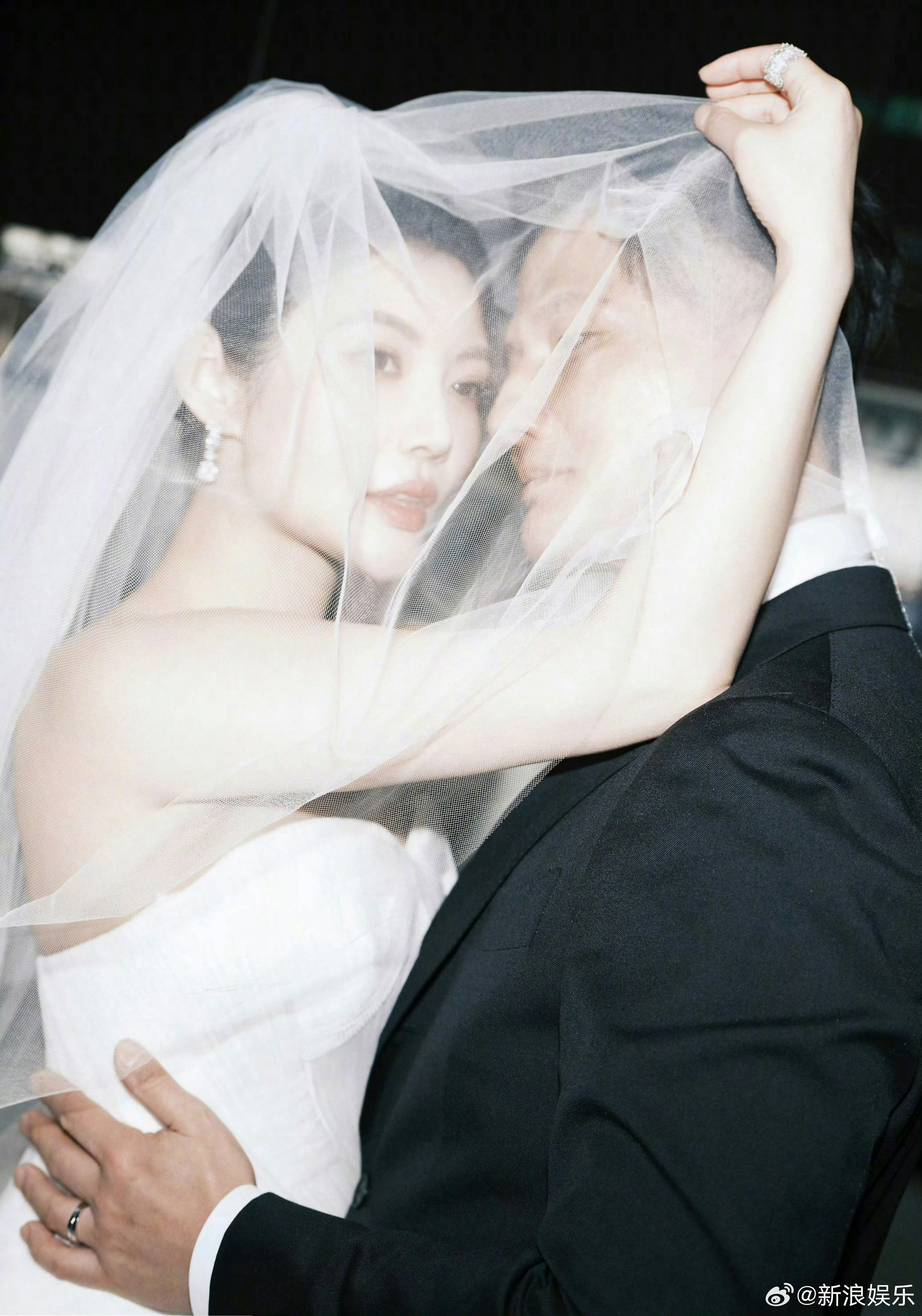 徐冬冬把婚戒手链都丢了 徐冬冬把婚戒手链都丢了，手链可以再买，婚戒可是独一无二啊