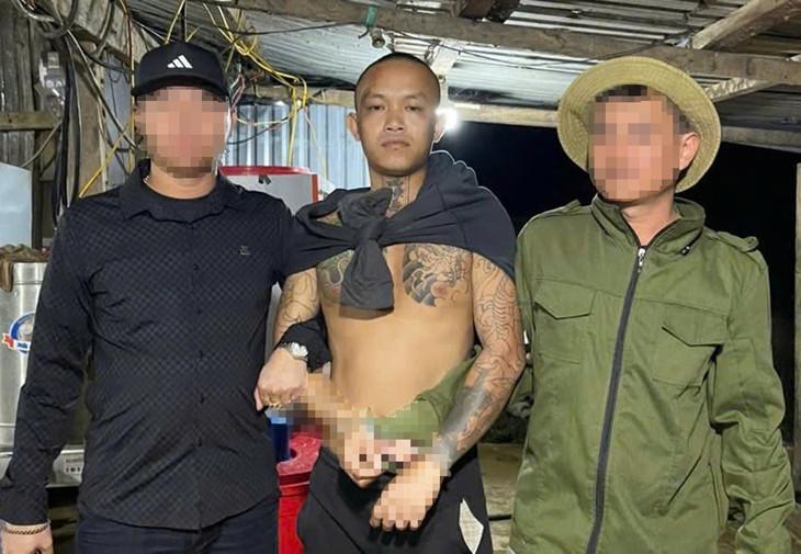 25年8月3日，越南北南市警察局抓获的人口贩卖嫌疑人，纹身在越南很普遍
图片来源