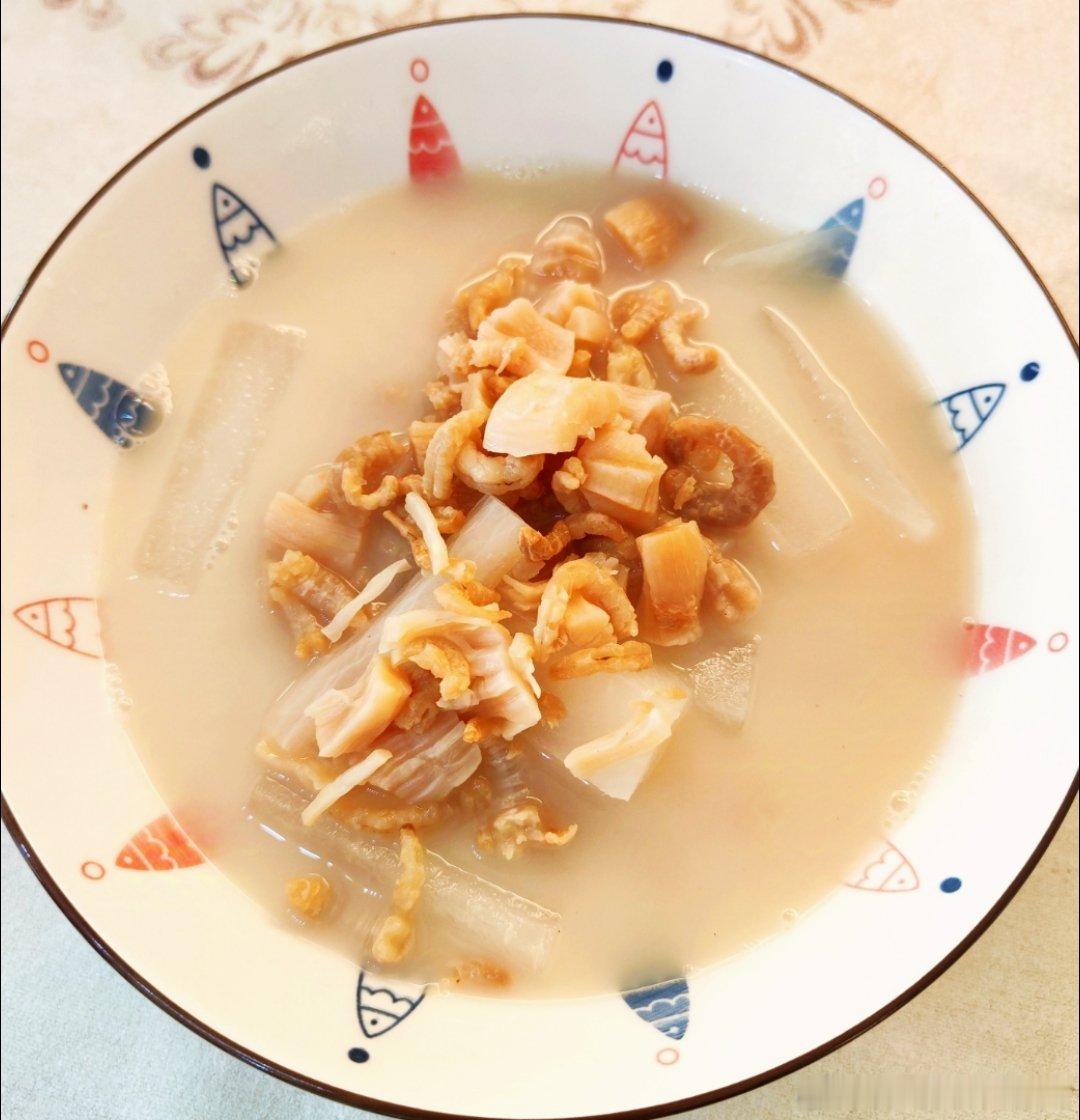 能让我这个懒人洗手作羹汤，那么这个羹汤一定是非常鲜美的[嘻嘻]我的独家快手食谱分