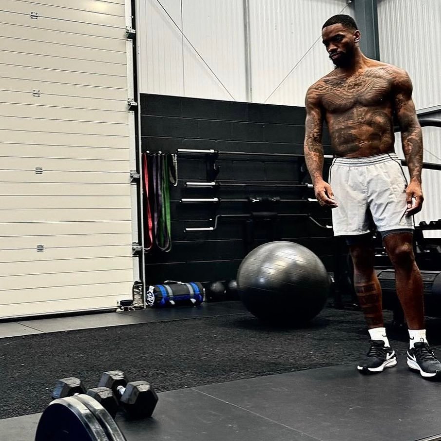 菲尔·吉尔斯（布伦特福德总监）：“过去3年半，我没有接到过关于托尼的电话，没有谁