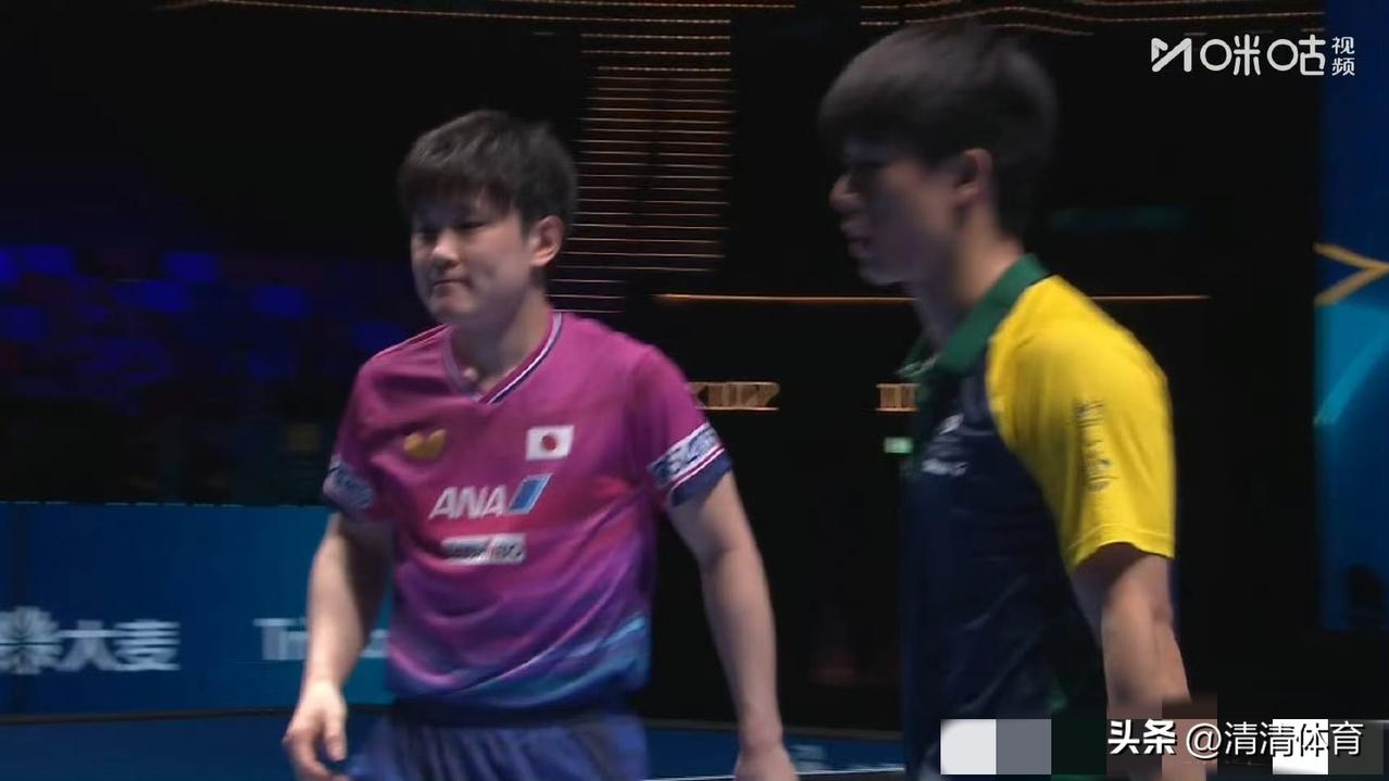 张本智和3-0林文正，不出所料，张本智和小组赛一路稳赢，两战全胜顺利出线。
整体