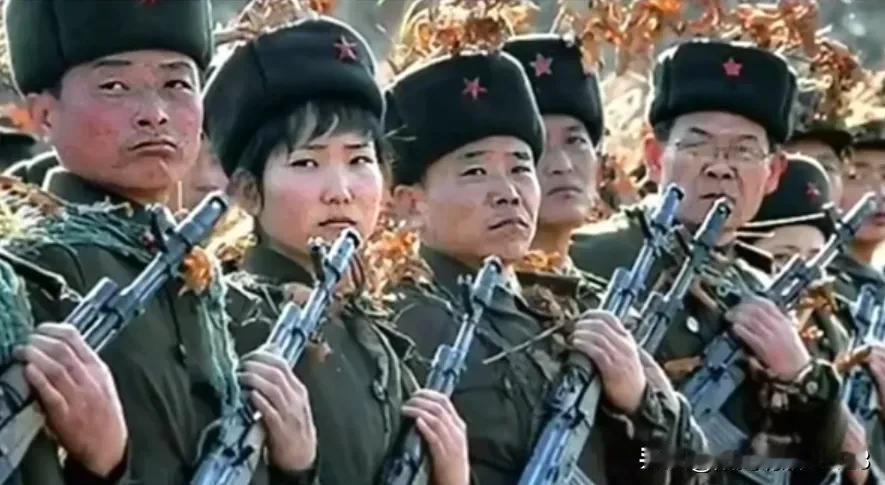 美韩为什么不敢拿下朝鲜
1、朝鲜是中俄两国的军事同盟国，世界唯一。
2、朝鲜可能