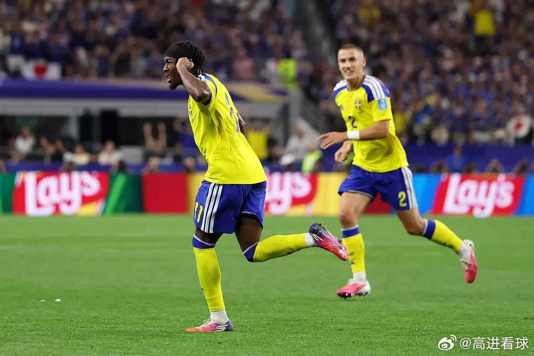 世界杯-日本1-1瑞典携手晋级 日本淘汰赛战巴西北京时间6月26日上午7点，世界