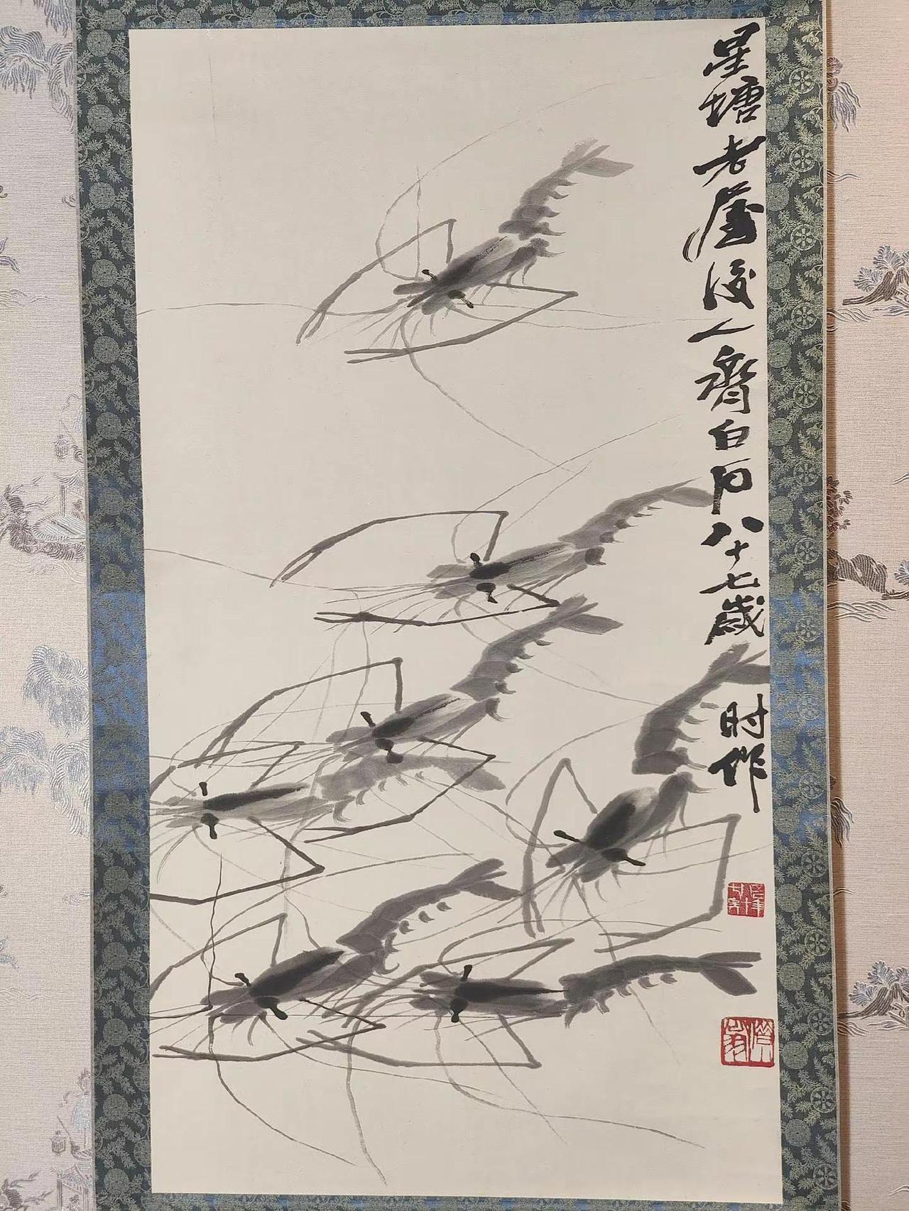 齐白石墨虾 齐白石八十七岁所作墨虾，水墨淋漓，群虾灵动鲜活。虾身通透，虾须飘逸，