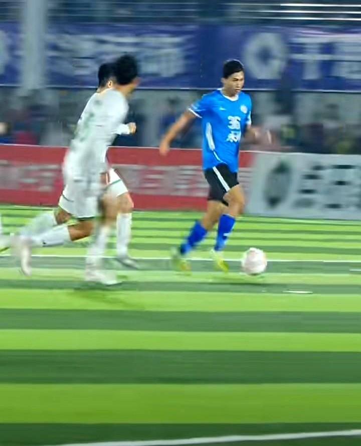 这两队都如狼似虎

郴州队最近战绩直接拉胯：先是1:1平怀化（还送乌龙），接着0