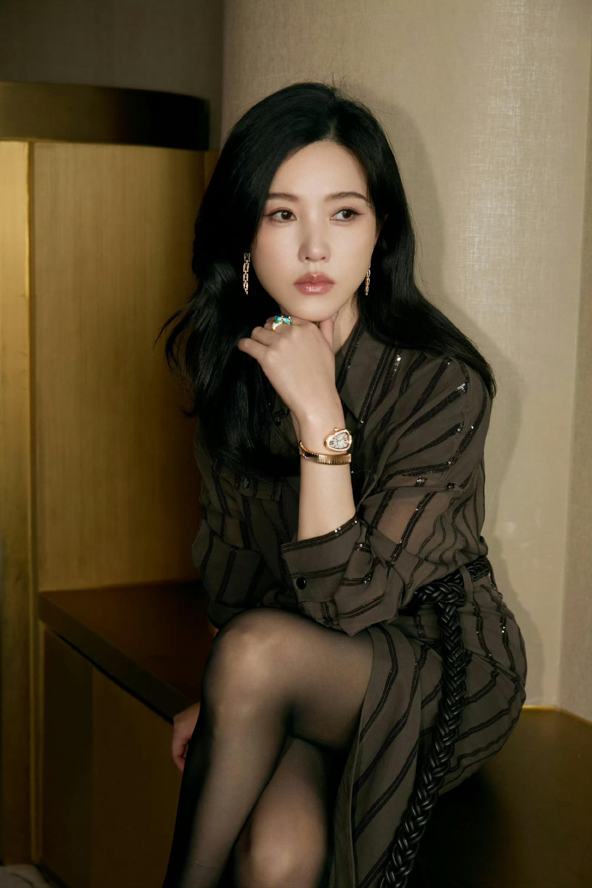 杨子珊～～黑丝绝配杨子珊 ​​​