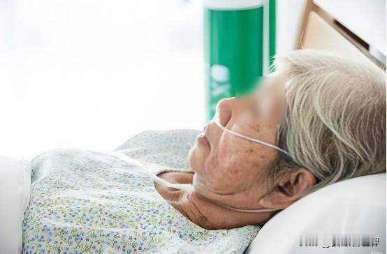 安乐死能让患者体面地离开，为什么我国不允许推行？原因很简单
安乐死这个话题在很多