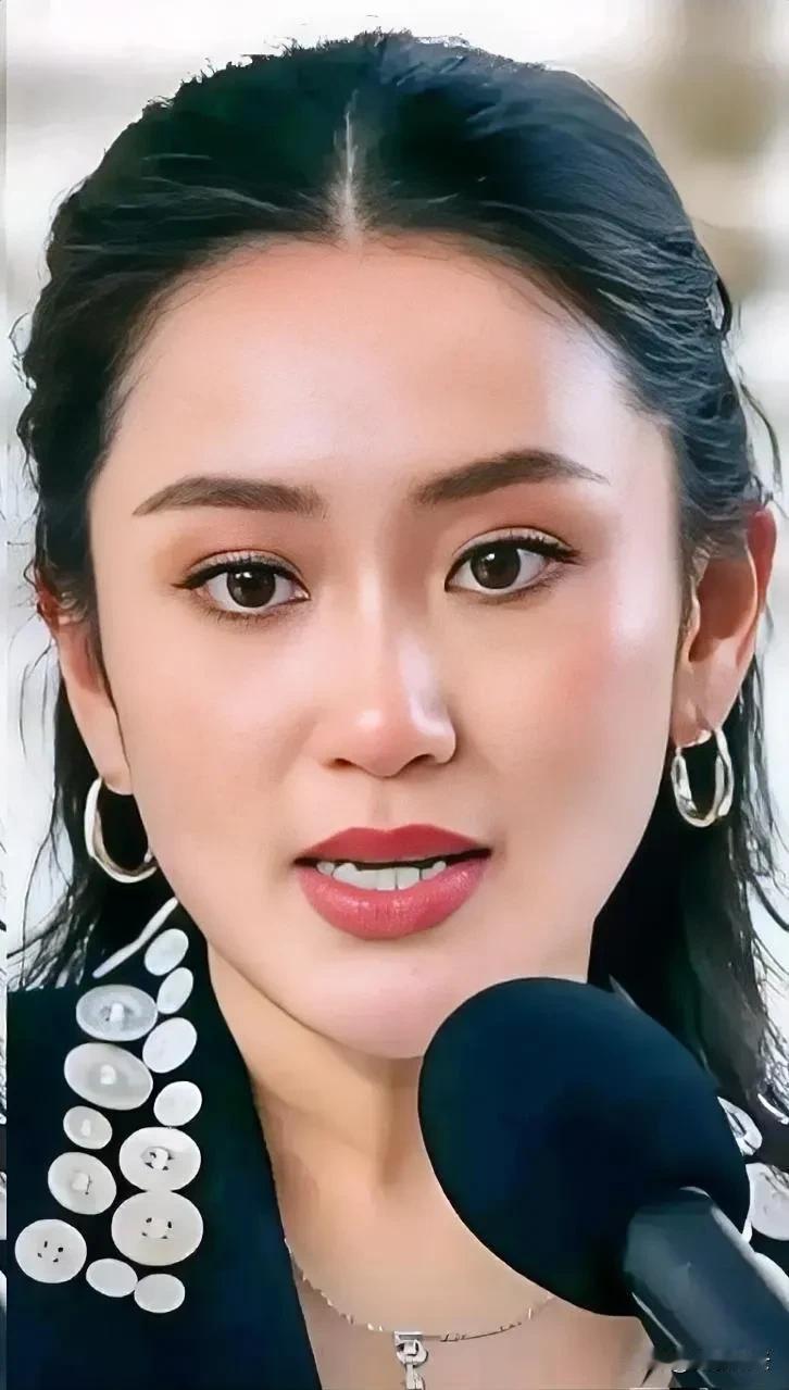最新消息！
2025年8月9日，泰国陆军证实3名士兵在泰柬边境巡逻时触雷重伤，现