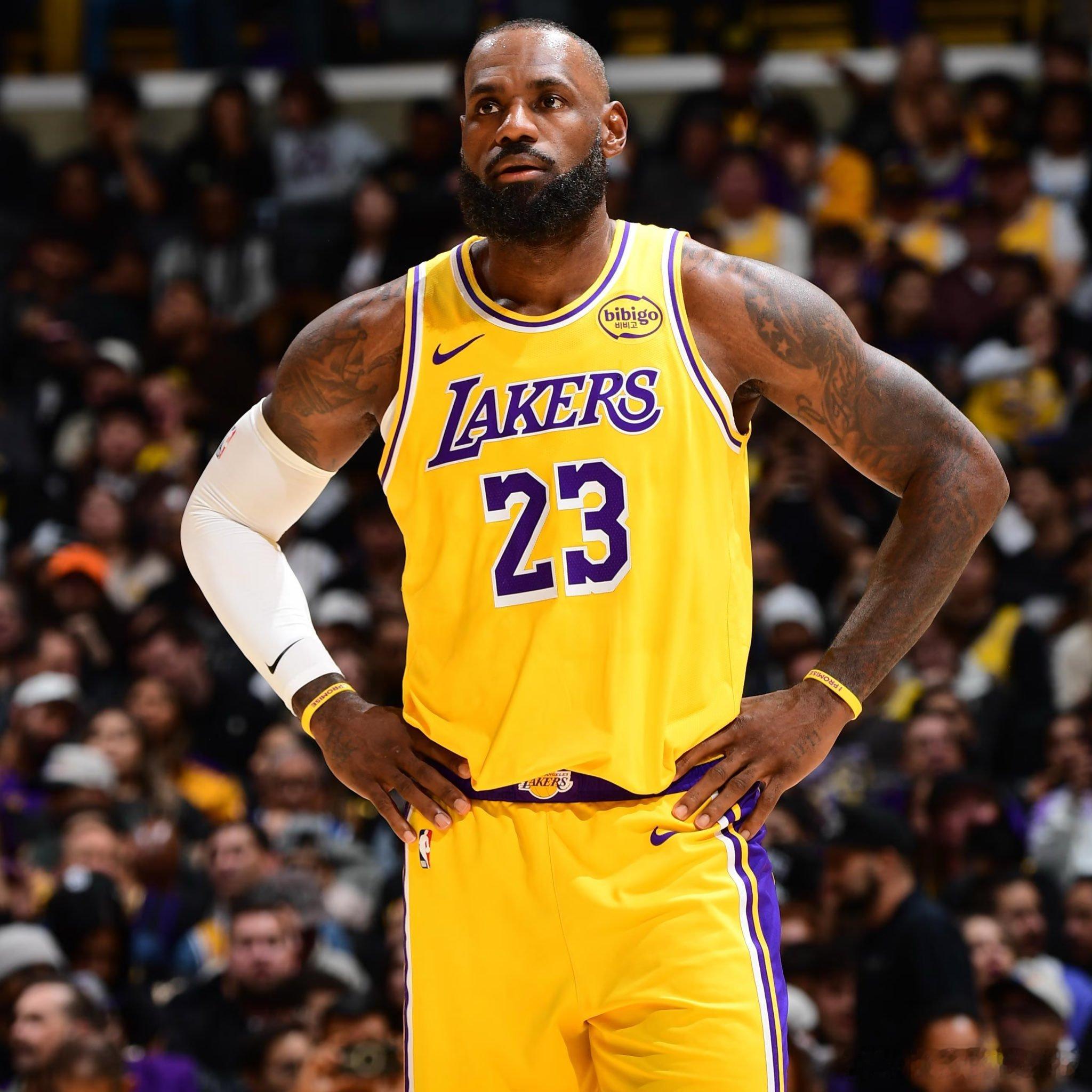 Shams: 詹姆斯将缺席今日客场对阵凯尔特人的比赛！凯尔特人除塔图姆外，其余人