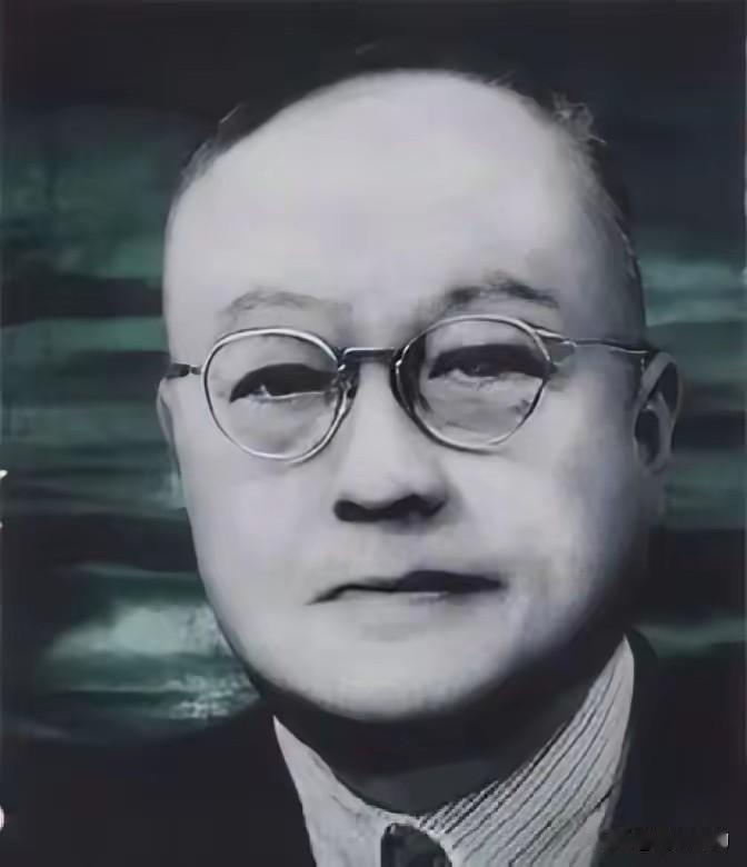 1945年，中统特务头子徐恩曾被蒋介石免去一切职务，他不甘寂寞，花四千两黄金开办