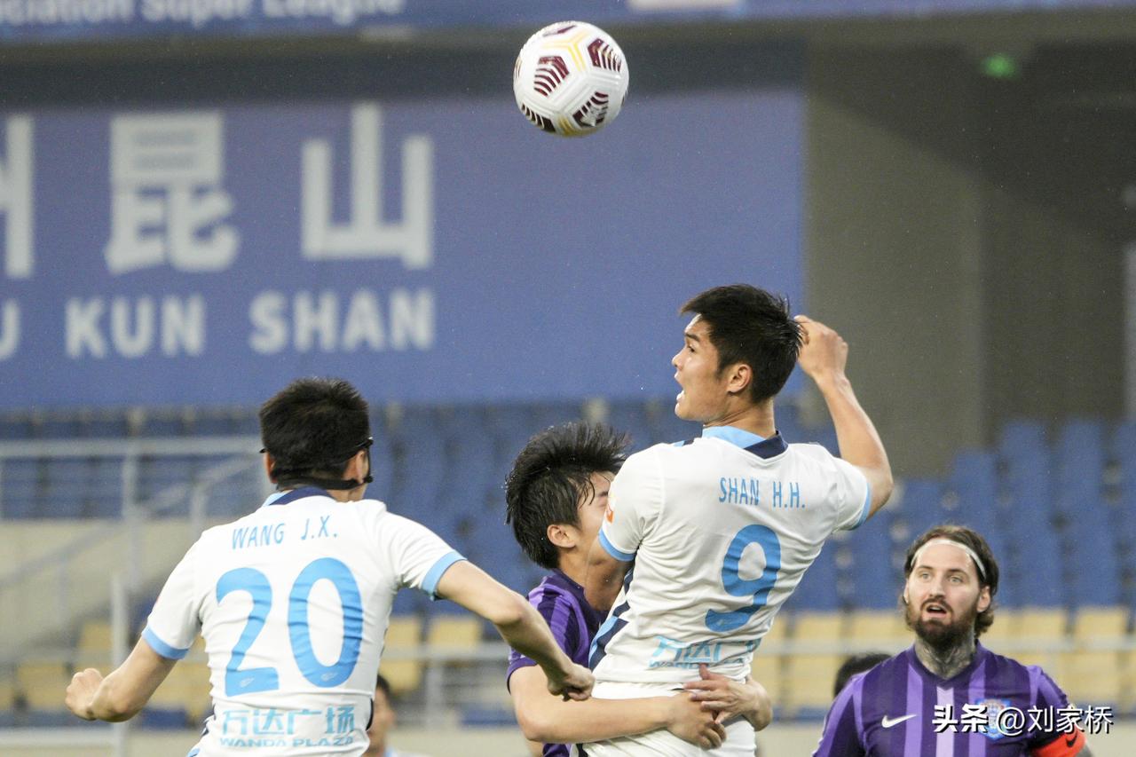 27岁的单欢欢竟然沦落到中冠联赛踢球！

据国内媒体报道，前国安和大连队射手单欢