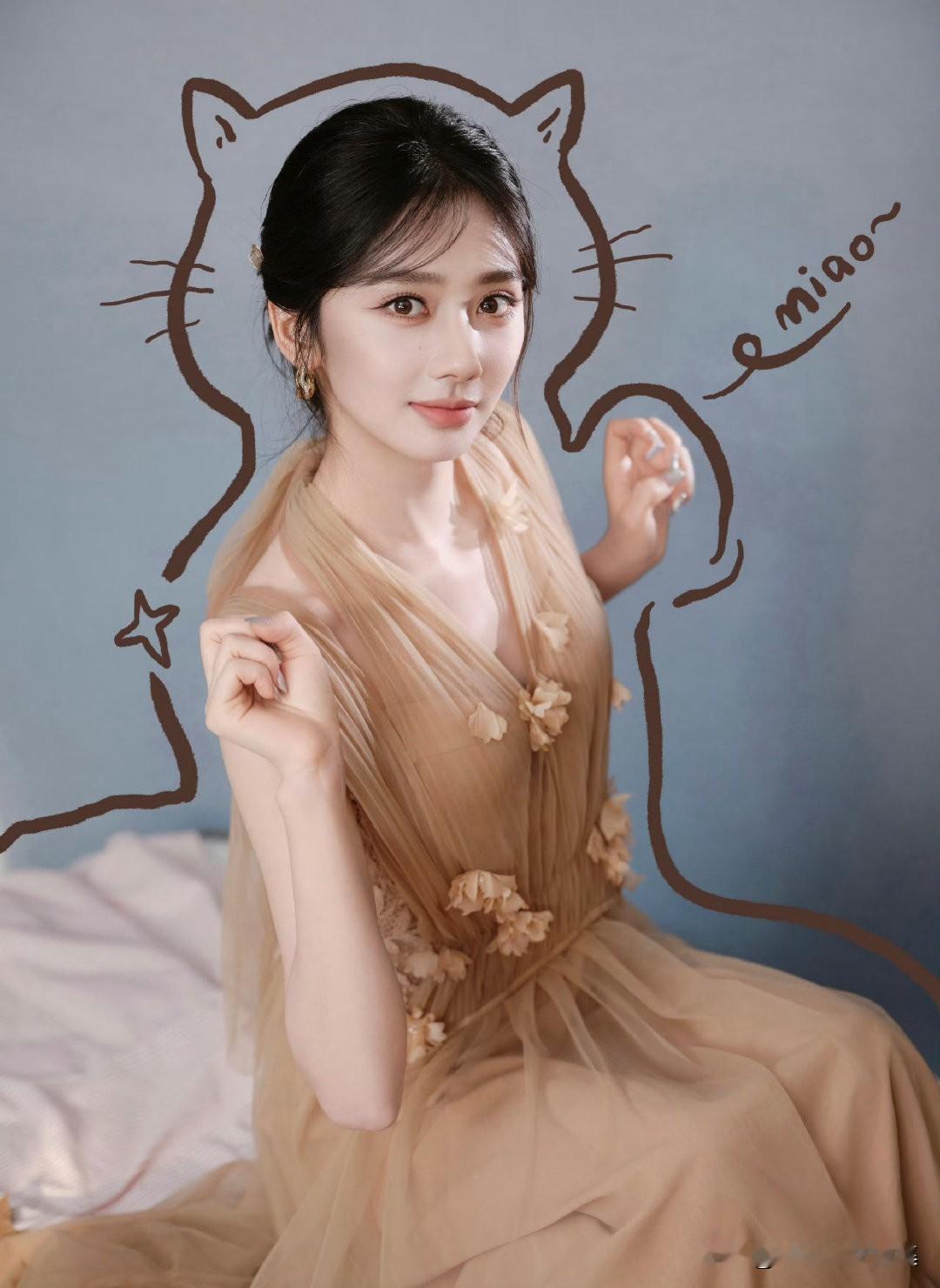 王影璐这“猫耳朵少女”形象，简直萌力爆表！2000年8月19日出生于四川的她，在