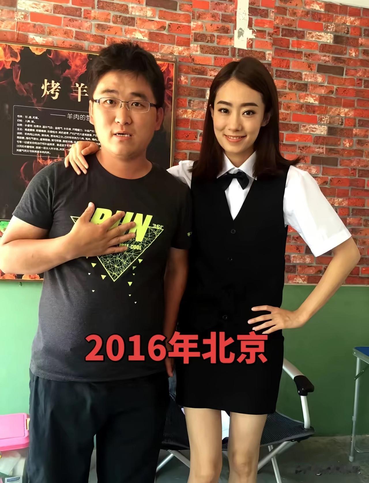 姜涛
发文感慨
他跟张小斐以前一起拍过短剧，可如今张小斐却已经发展到了做周星驰电