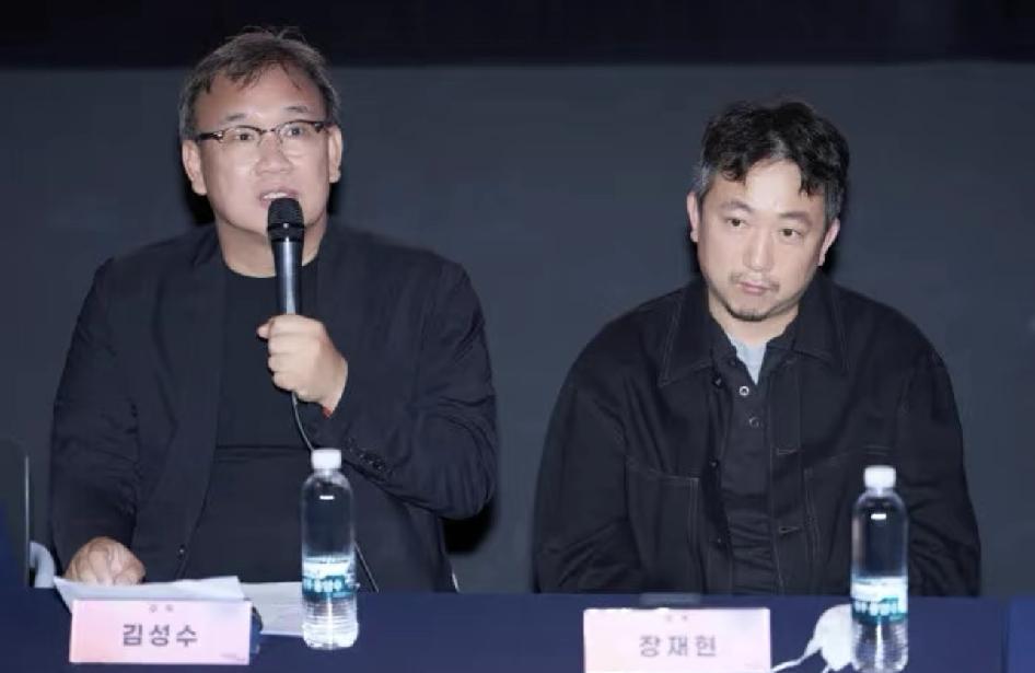 韩国知名导演称韩影已崩溃，今年仅开机17部。

上次有震撼人心的作品，还是201
