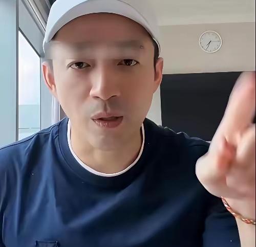 不是一家人不进一家门啊！
 
难怪马筱梅深得婆婆兰姐的欢心，就是因为马筱梅有事业