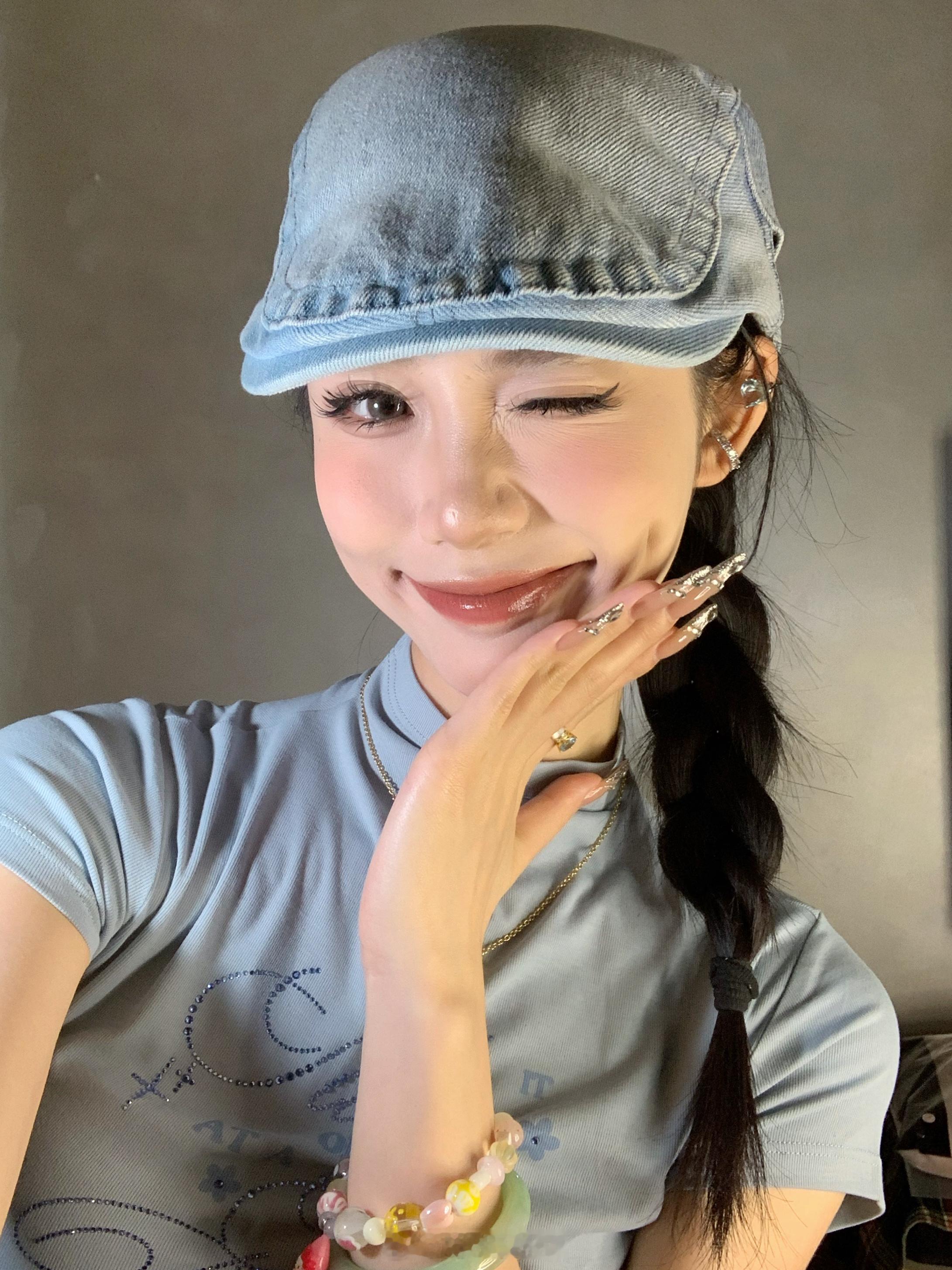 让我发一张 谢谢老婆们 ​​​