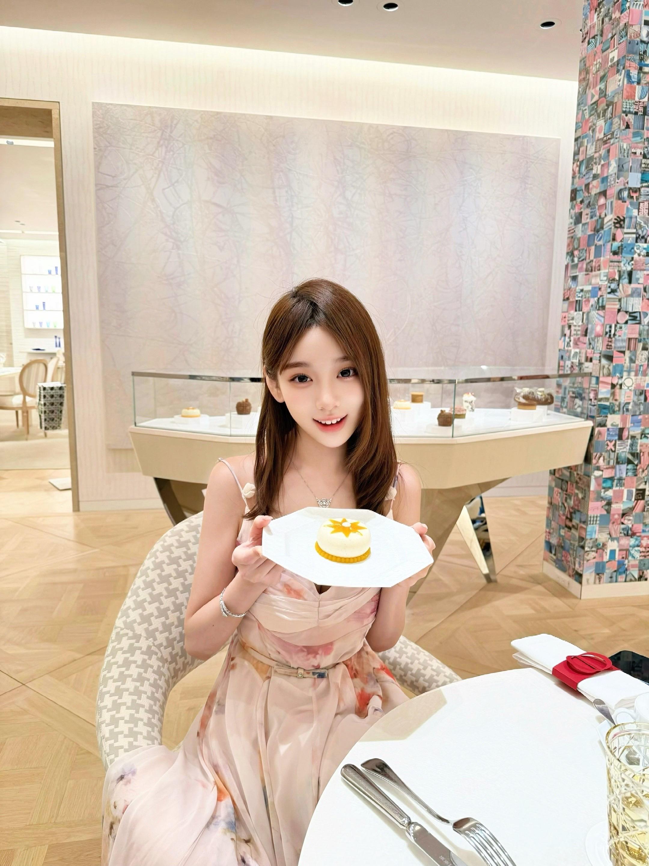 希望你的眼睛一直笑