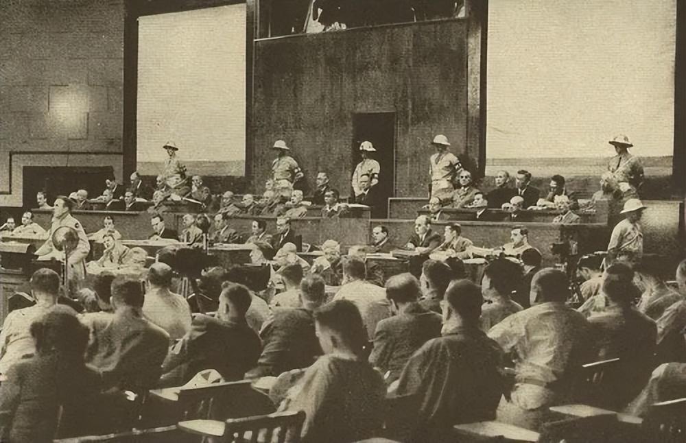 东京审判80年，日本没反思反搞全民谍战，陷阱就藏在我们身边

东京审判80周年，