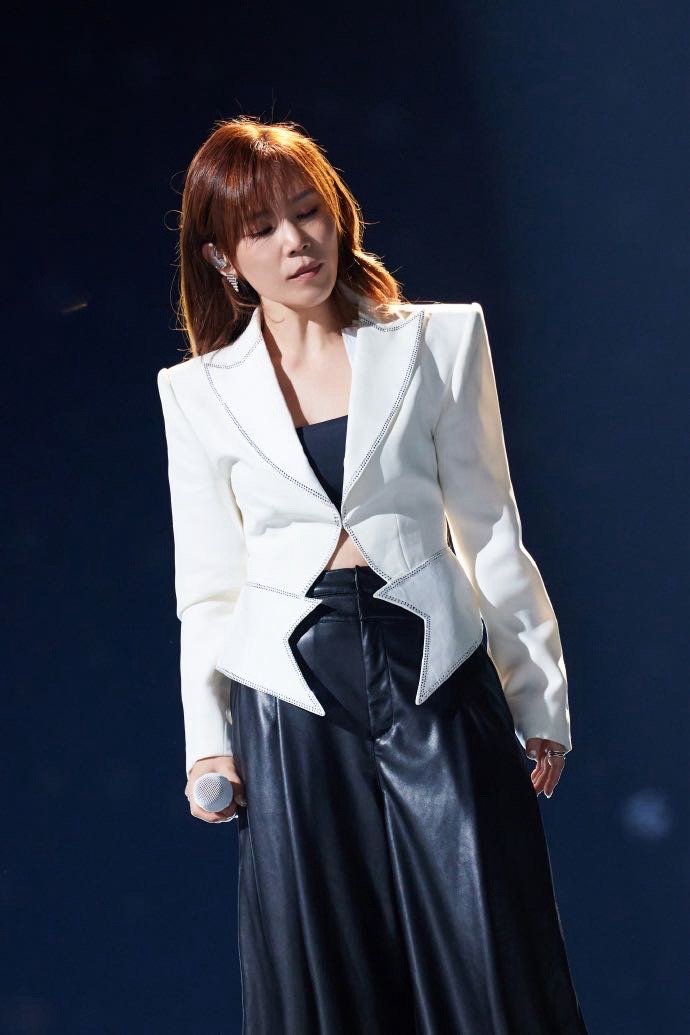 alin李佳薇声生不息全能奖 恭喜成功拿下声生不息全能奖！无论是《飞云之下》还是