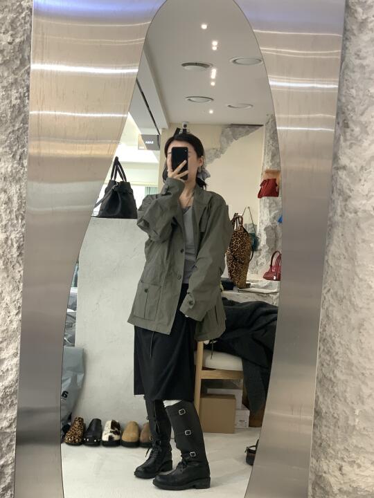 东大门档口oni人手一双的靴子