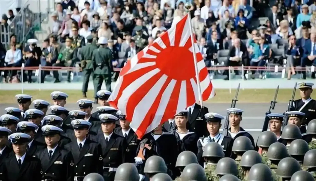 【小日本就是一颗大粽子！“再军事化”和拥核必将死路一条】Ａ）刚刚不久前，中国外交
