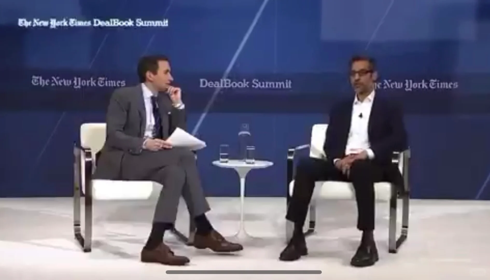 Waymo母公司Google的CEO承认：特斯拉自动驾驶排第一！ 所以...