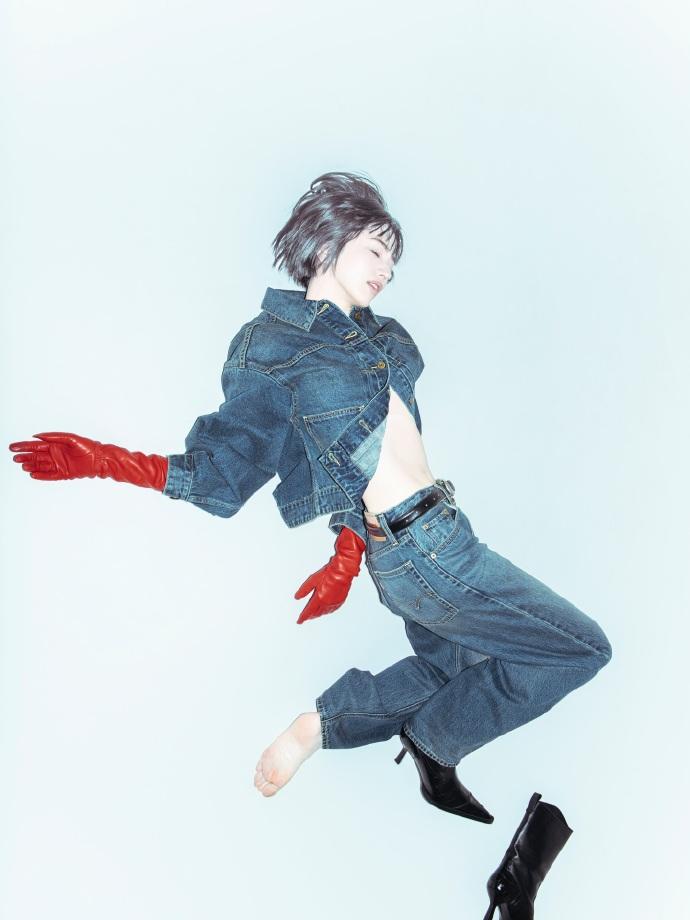 小松菜奈杂志美照大放送～她近期与Levi’s®合作推出2026春夏系列以“Mas