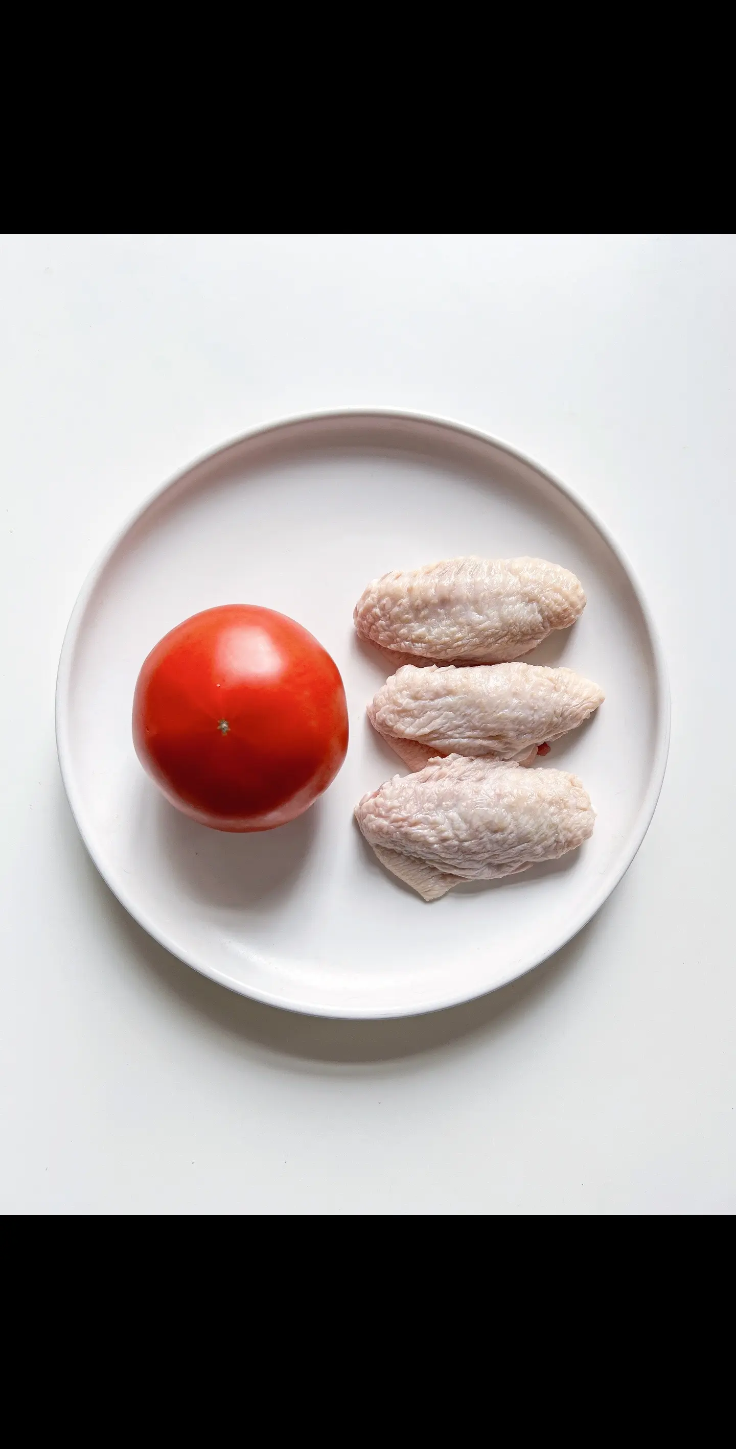 番茄和鸡翅这样做，酸甜开胃 营养不上火。家有小朋友的要试试这个番茄蒸鸡...