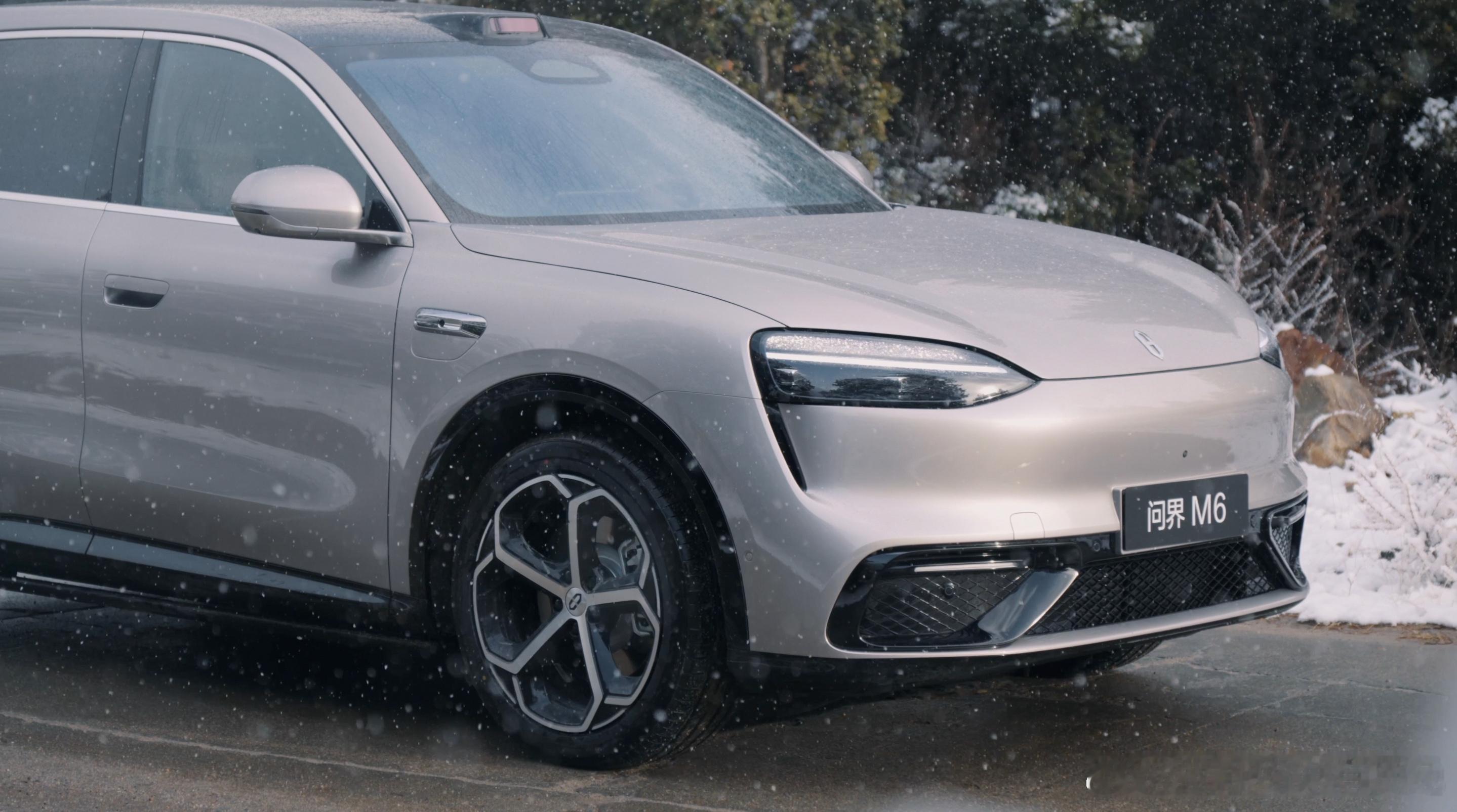 问界M6动态评测首发鸿蒙智行春季新品发布会问界M6动态实测上线！鸿蒙智行春季发布