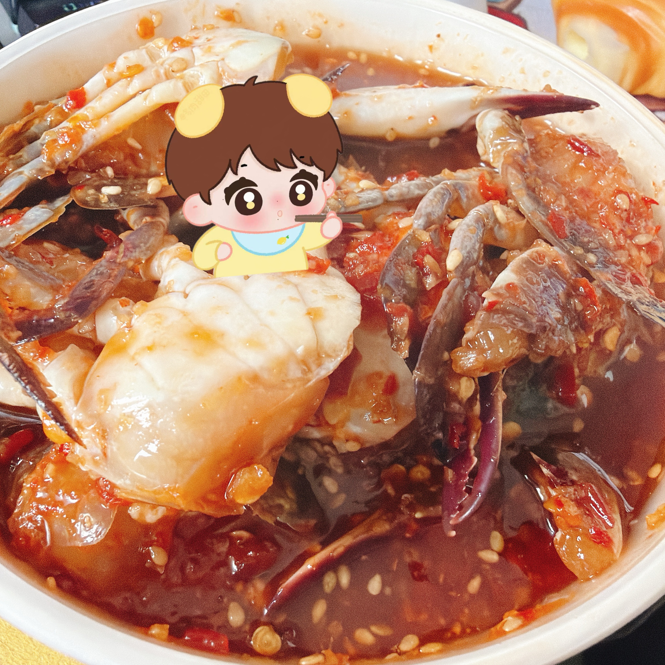 孩子要挑战生腌酱蟹！ 
