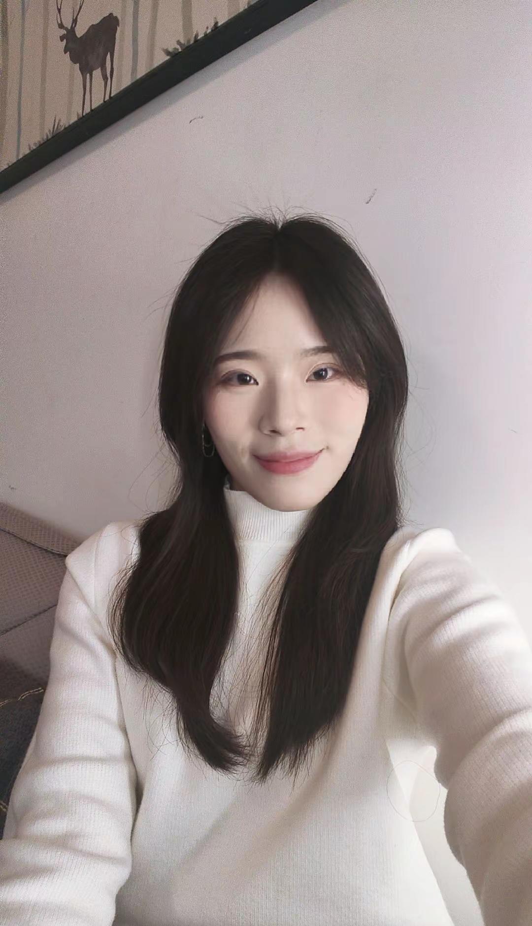 与生活温柔相处，和自己平和相见，内心宁静，便是人间好时节。