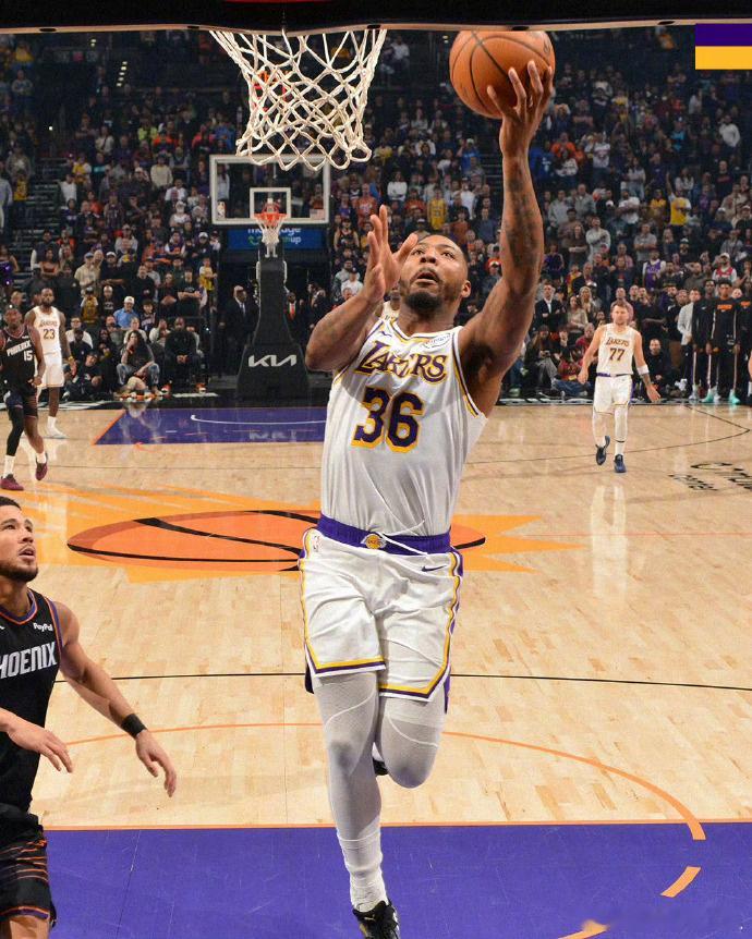 斯马特狄龙卧龙凤雏  好啊，你卧底，我也卧底斯马特和狄龙，今天可以说是赛着劲儿的